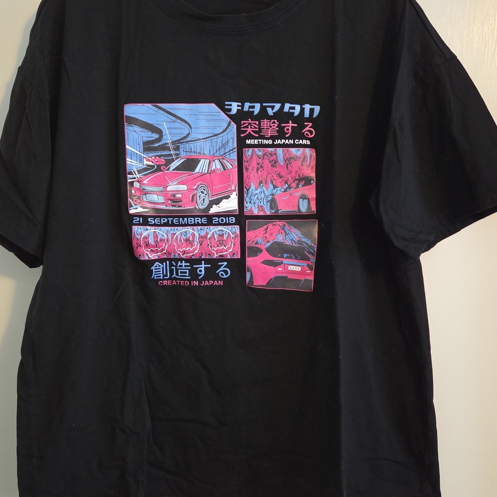 Graphic Tee With Japanese Car Design